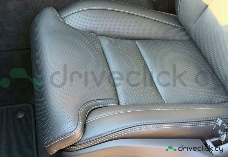 Volvo XC60 Серый