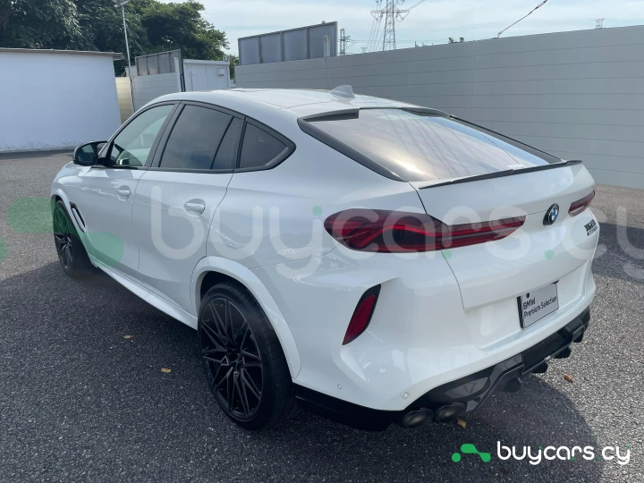 BMW X6 M Белый
