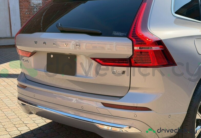 Volvo XC60 Серый