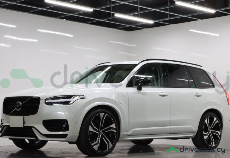 Volvo XC90 White