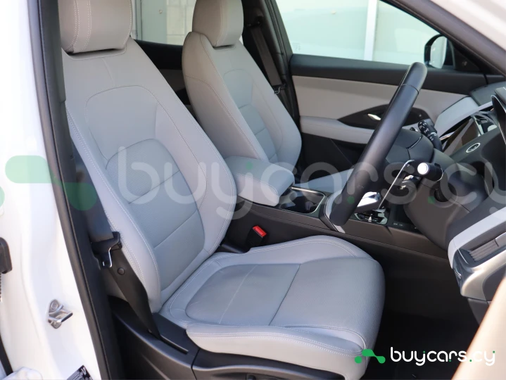 Jaguar E-Pace Белый