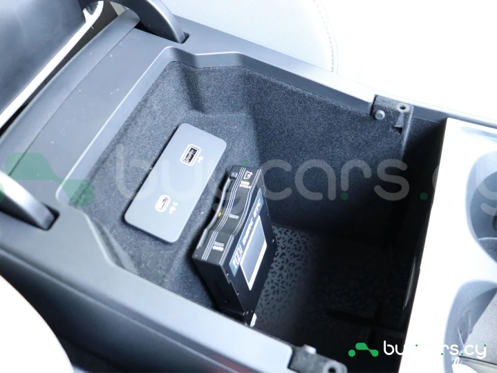 Jaguar E-Pace Белый