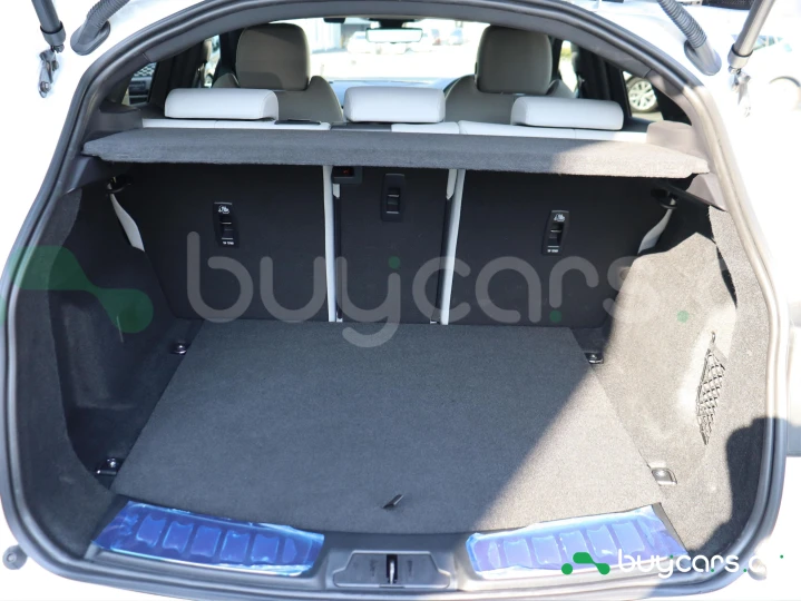 Jaguar E-Pace Белый