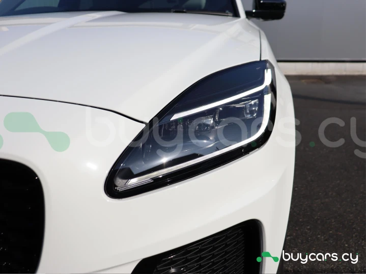 Jaguar E-Pace Белый