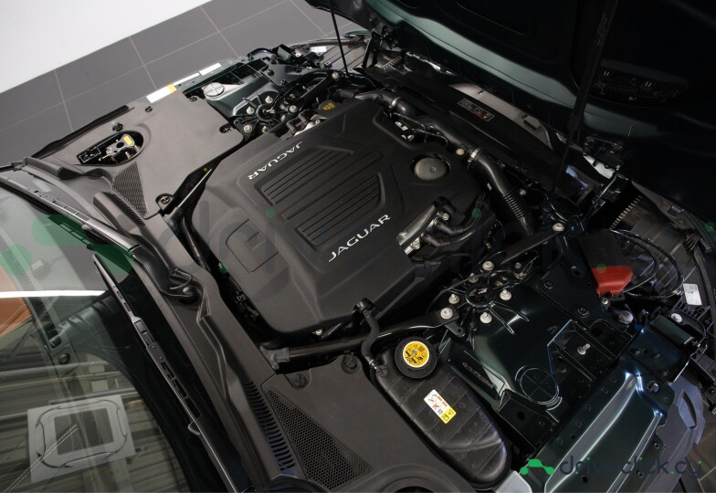Jaguar F-Type Green