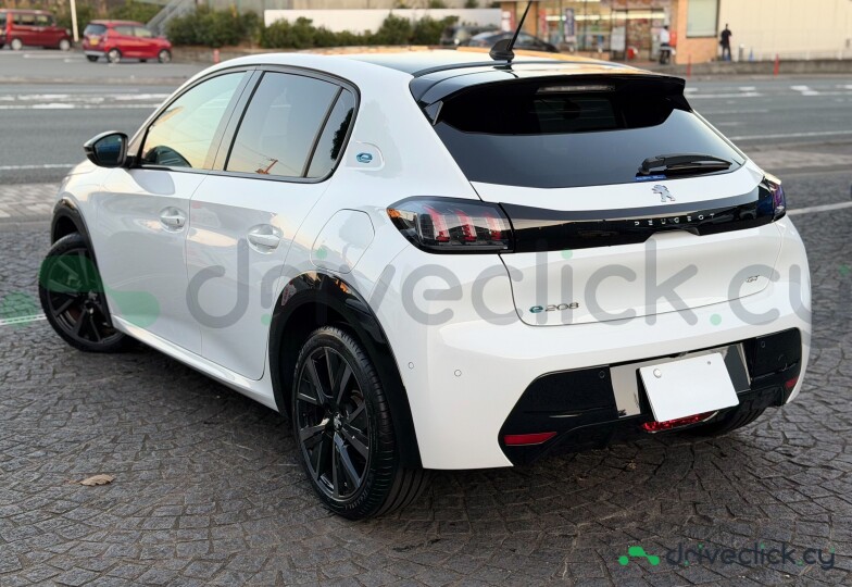 Peugeot 208 White