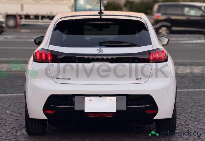 Peugeot 208 White