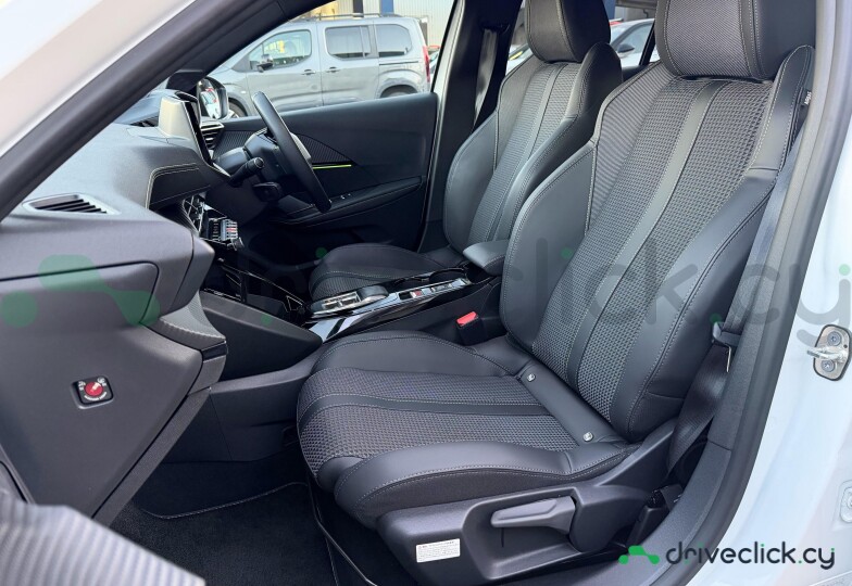 Peugeot 208 White