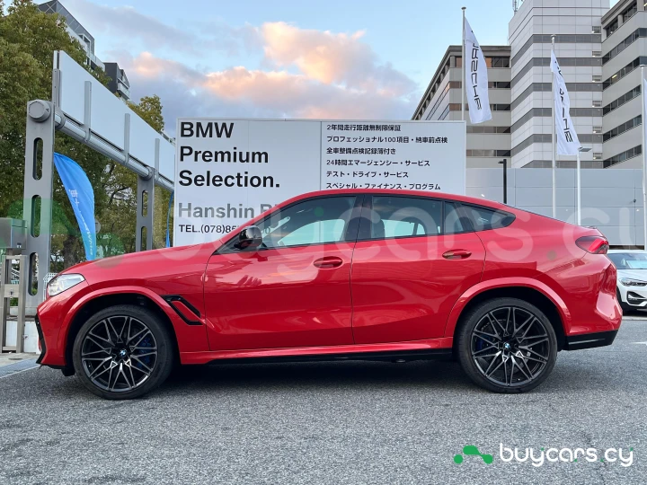 BMW X6 M Красный