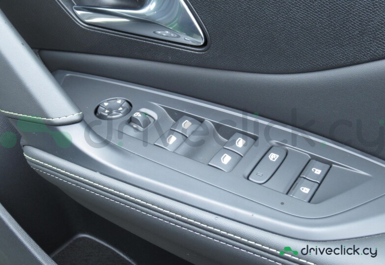 Peugeot 308 Green