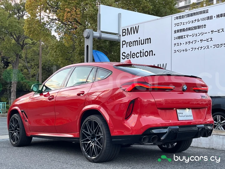 BMW X6 M Красный