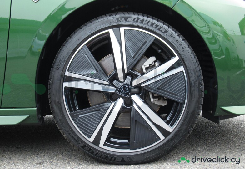 Peugeot 308 Green