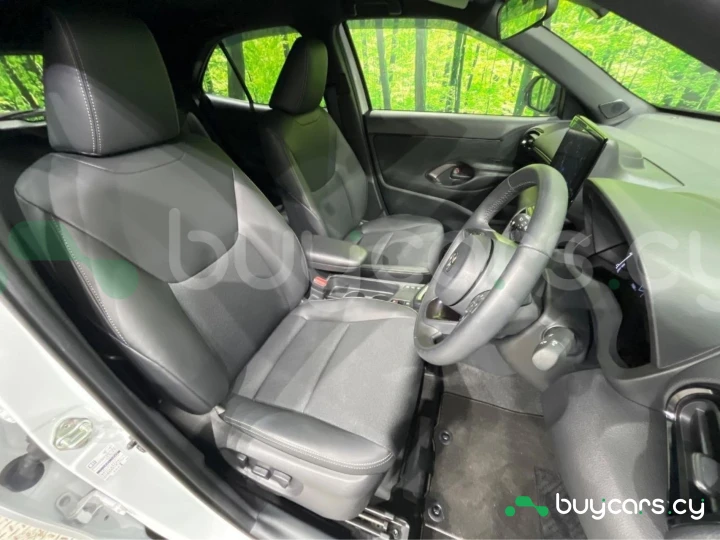 Toyota Yaris Cross Белый