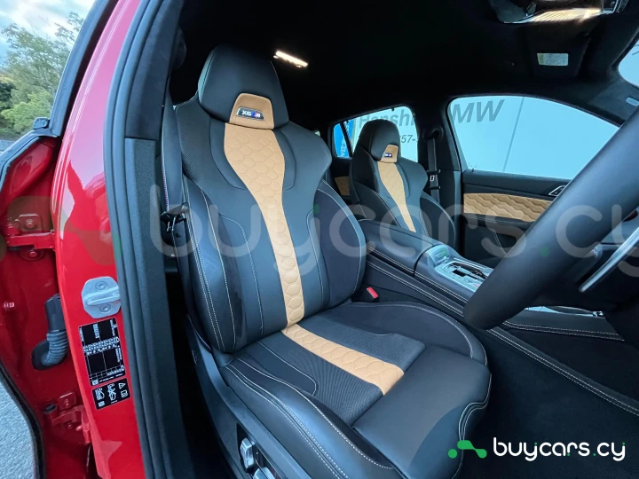 BMW X6 M Красный