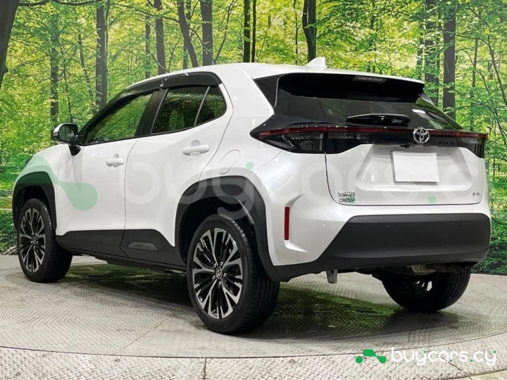 Toyota Yaris Cross Белый