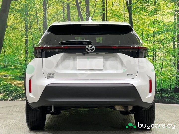 Toyota Yaris Cross Белый