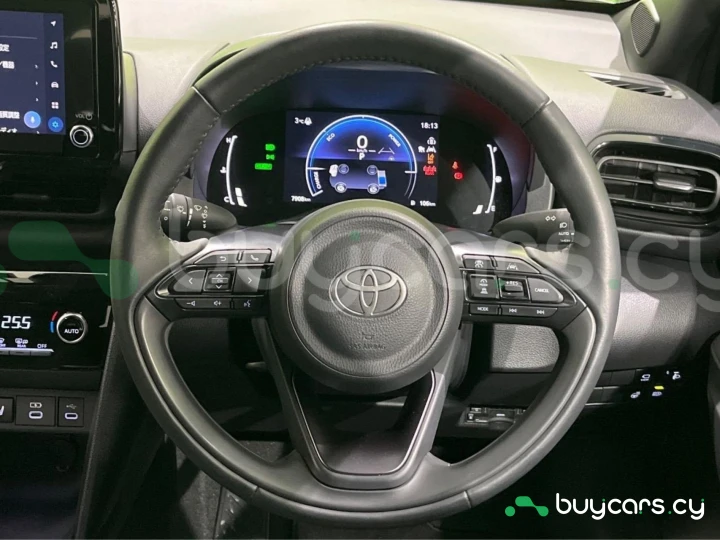 Toyota Yaris Cross Белый