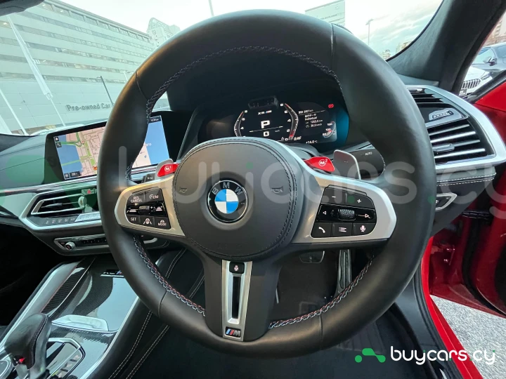 BMW X6 M Красный