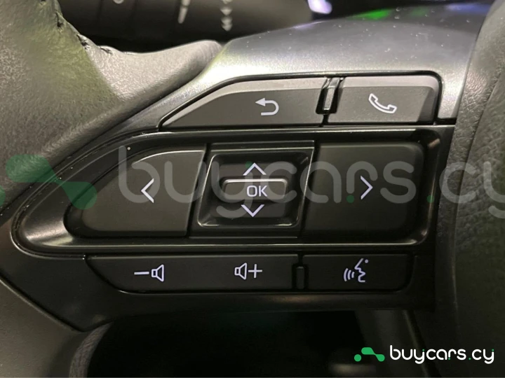 Toyota Yaris Cross Белый