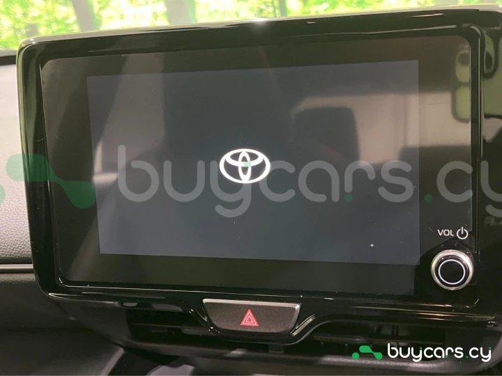 Toyota Yaris Cross Белый