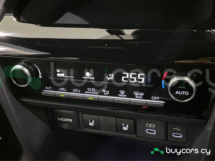 Toyota Yaris Cross Белый