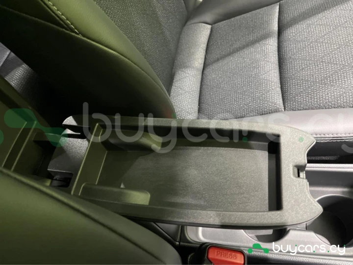 Toyota Yaris Cross Белый