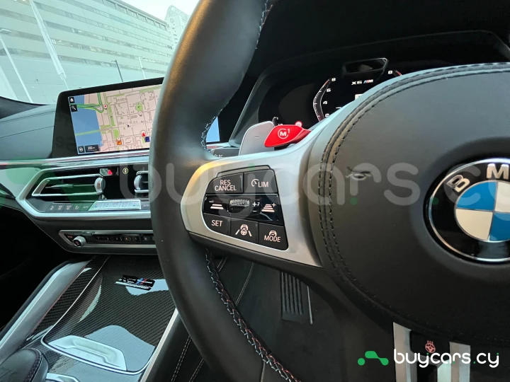 BMW X6 M Красный