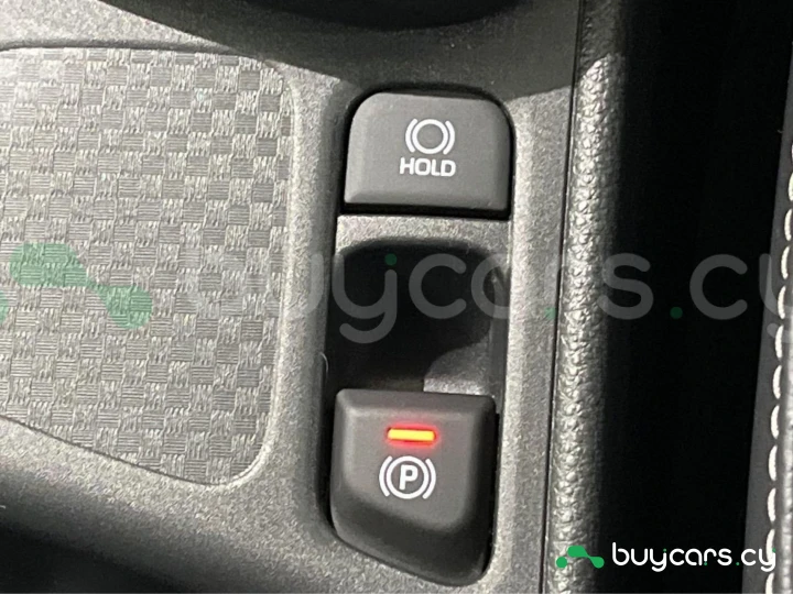 Toyota Yaris Cross Белый