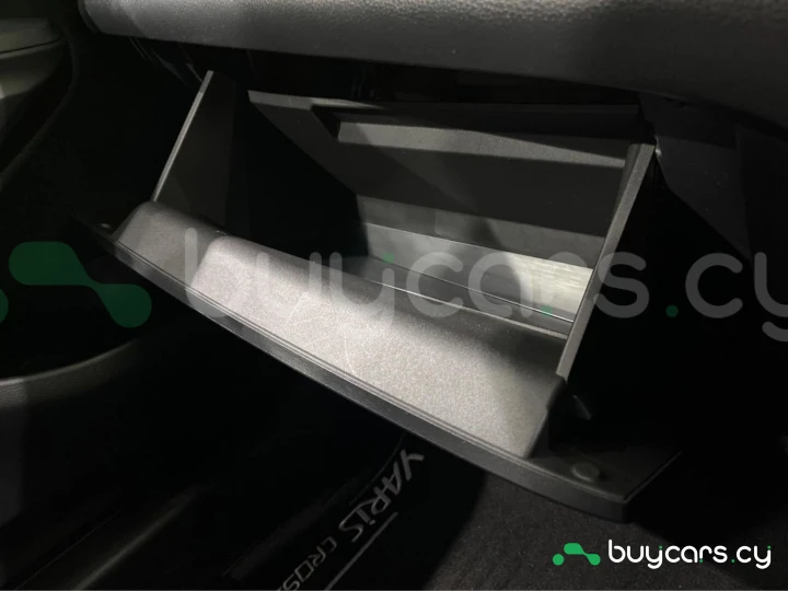 Toyota Yaris Cross Белый