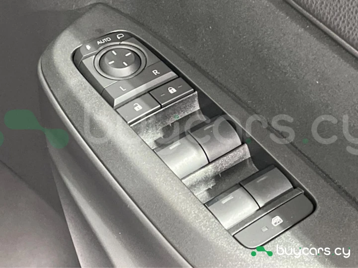 Toyota Yaris Cross Белый