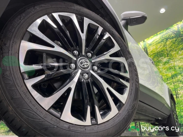 Toyota Yaris Cross Белый