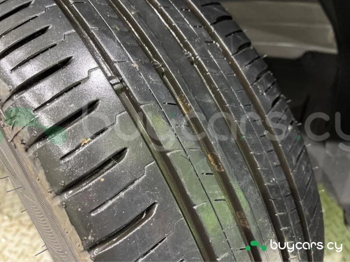 Toyota Yaris Cross Белый