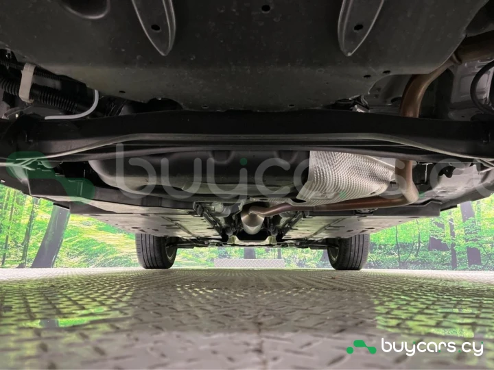 Toyota Yaris Cross Белый