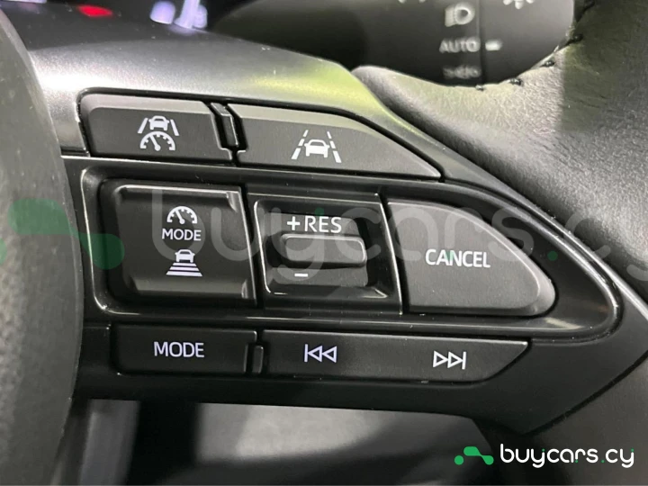 Toyota Yaris Cross Белый