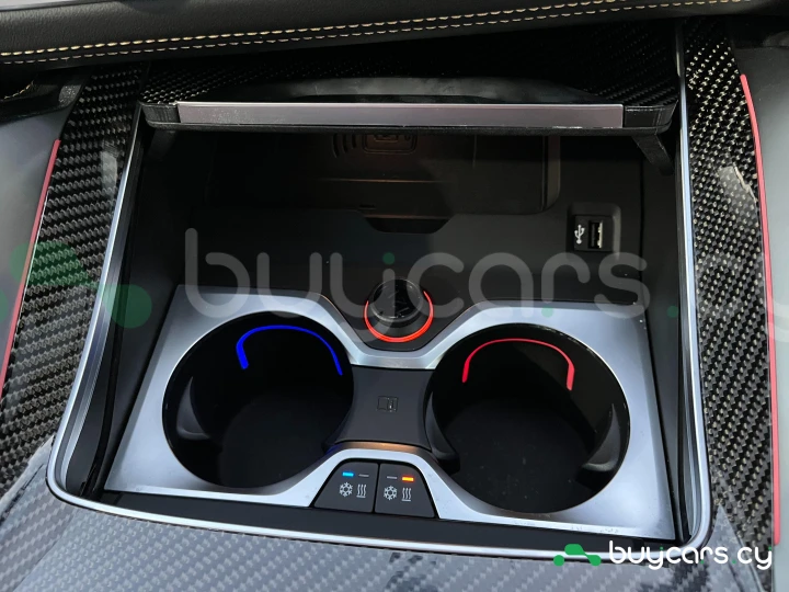 BMW X6 M Красный