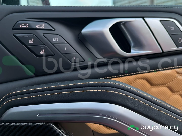 BMW X6 M Красный