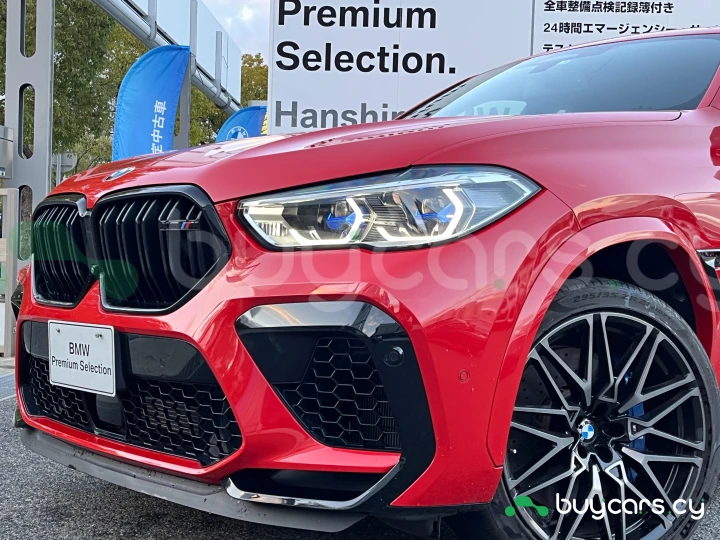 BMW X6 M Красный