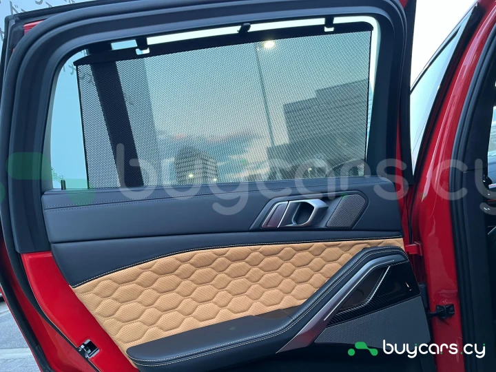 BMW X6 M Красный