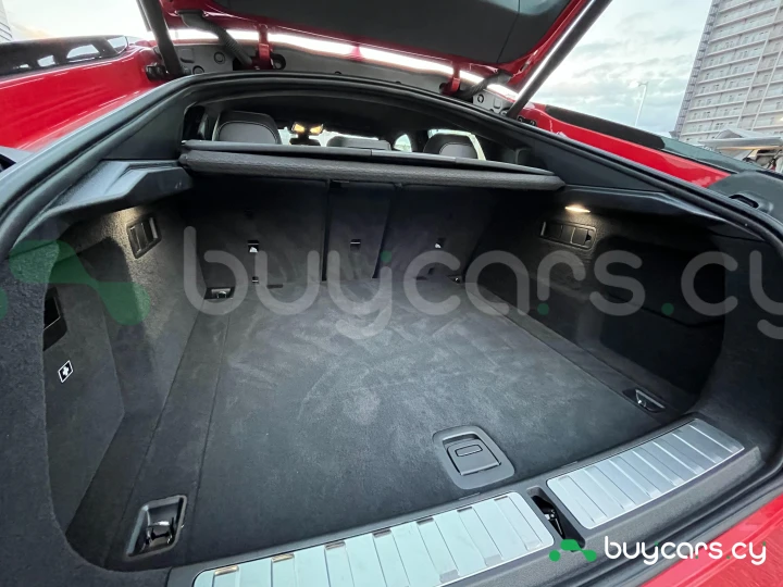 BMW X6 M Красный