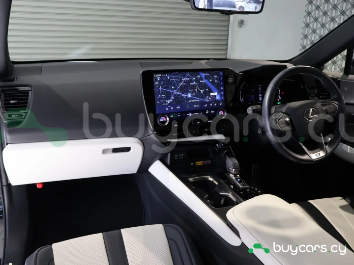 Lexus NX Черный