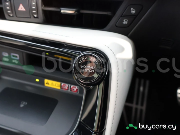 Lexus NX Черный