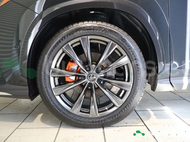 Lexus NX Черный