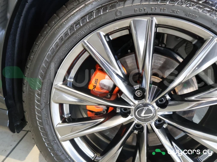 Lexus NX Черный