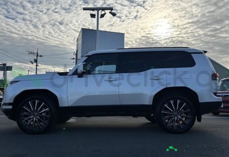Lexus GX Белый
