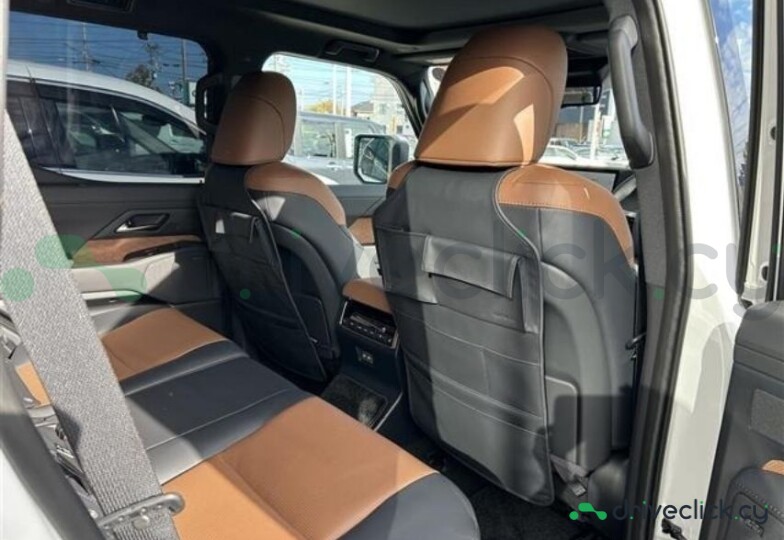 Lexus GX Белый