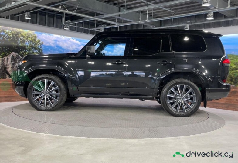 Lexus GX Черный