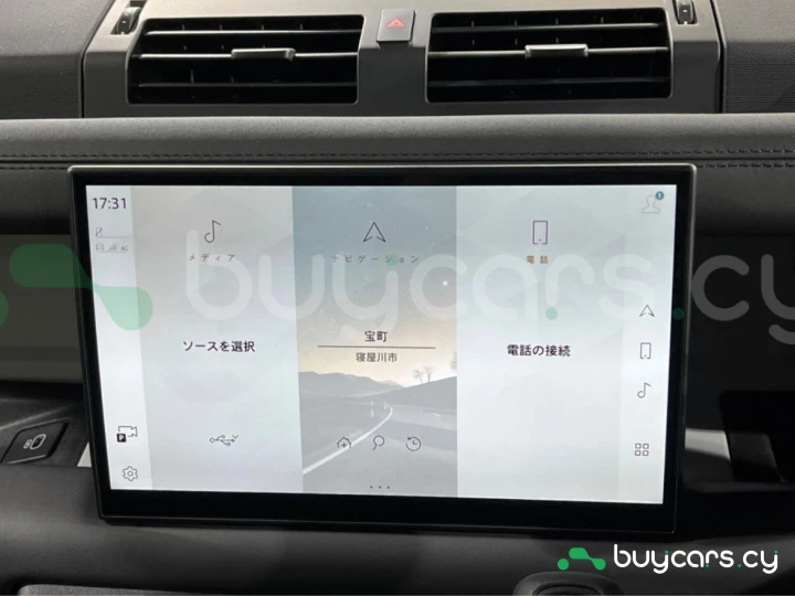 Land Rover Defender Серый