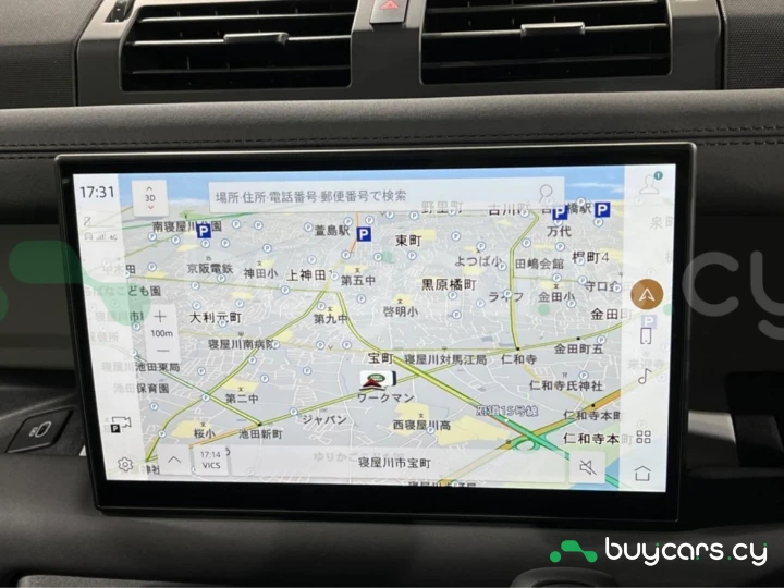 Land Rover Defender Серый