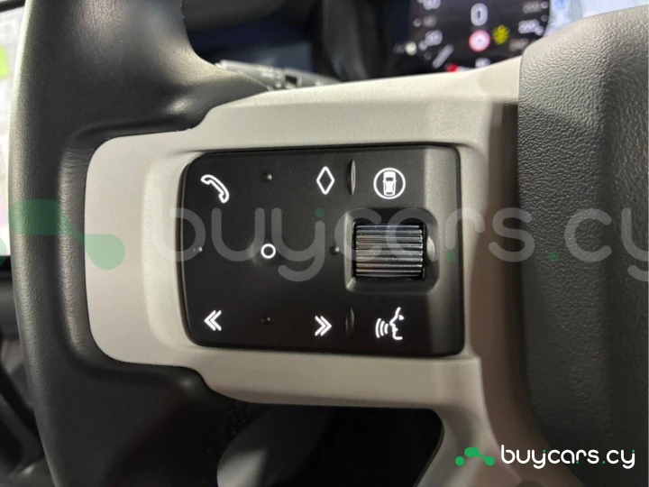 Land Rover Defender Черный