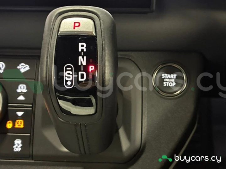 Land Rover Defender Черный